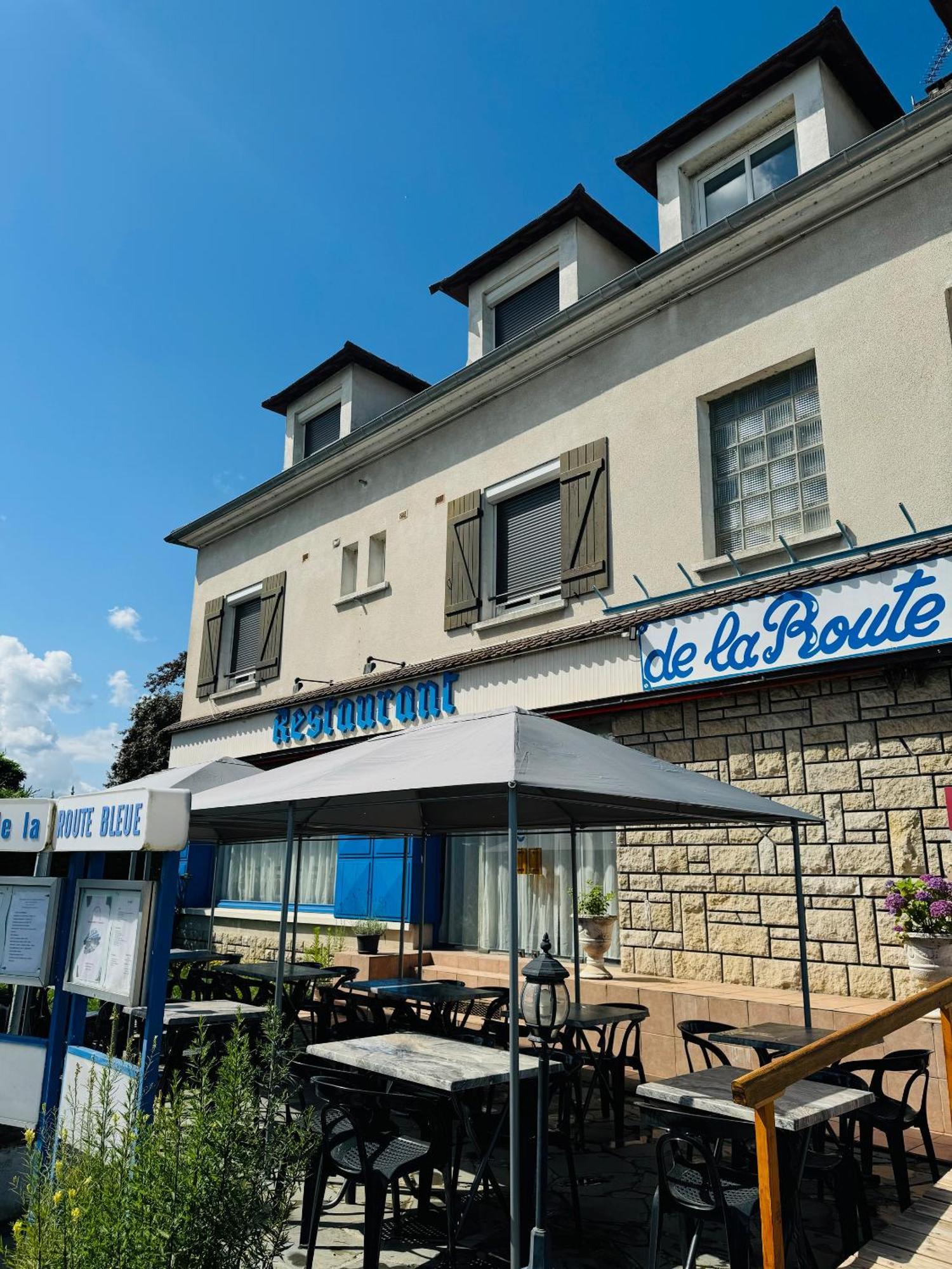Отель Le Relais De La Route Bleue Saint-Loup  Экстерьер фото