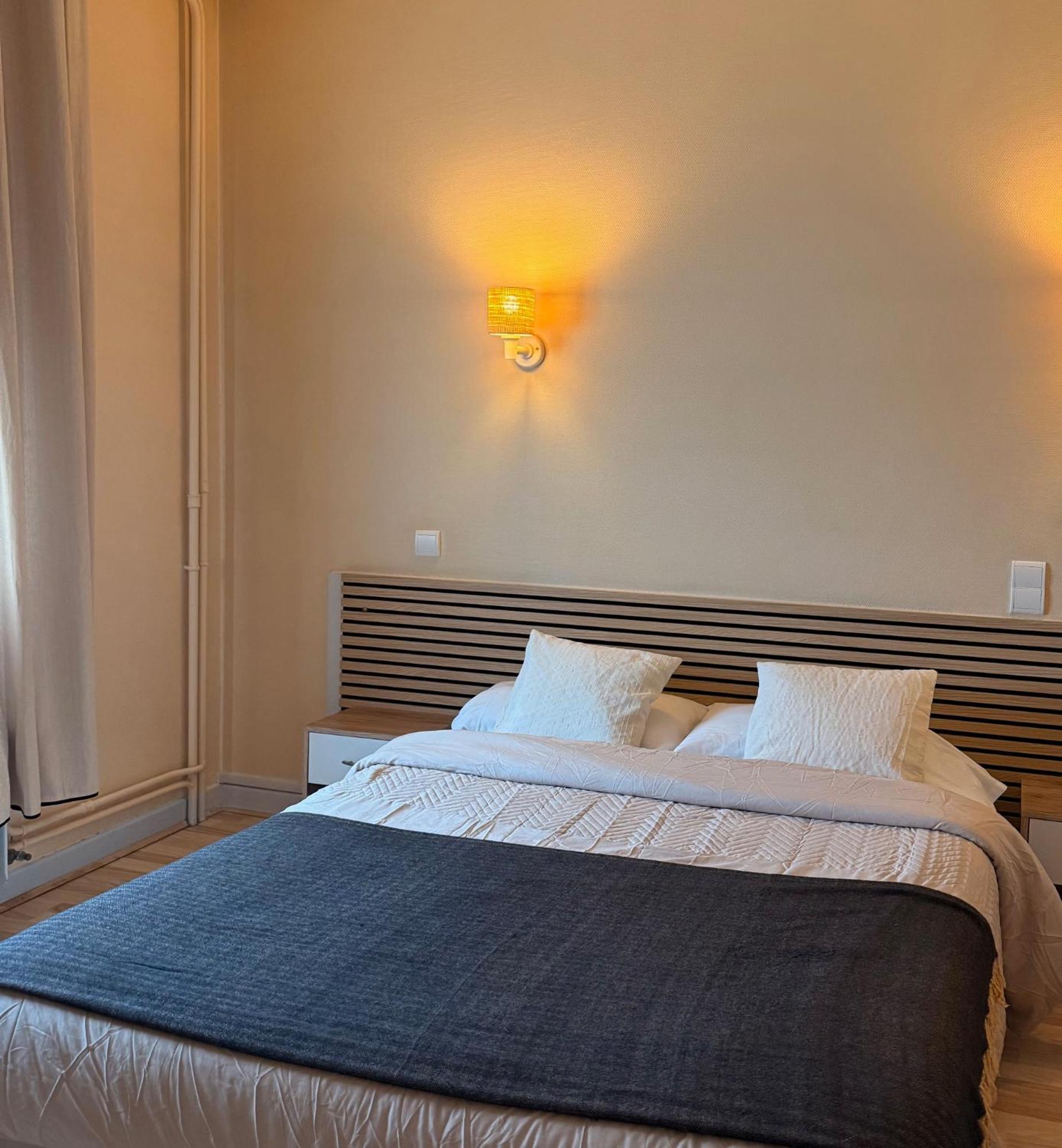 Отель Le Relais De La Route Bleue Saint-Loup  Экстерьер фото